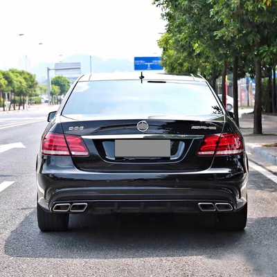 Transformez votre E-CLASS W212 14-15 avec le kit de carrosserie AMG Benz avant et arrière