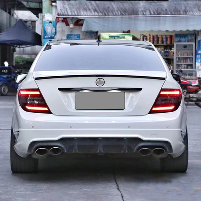 Diffuseur de pare-chocs arrière de luxe de Morden en plastique PP pour Mercedes-Benz Classe C W204