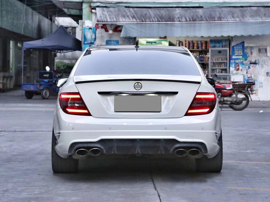 Diffuseur de pare-chocs arrière de luxe de Morden en plastique PP pour Mercedes-Benz Classe C W204