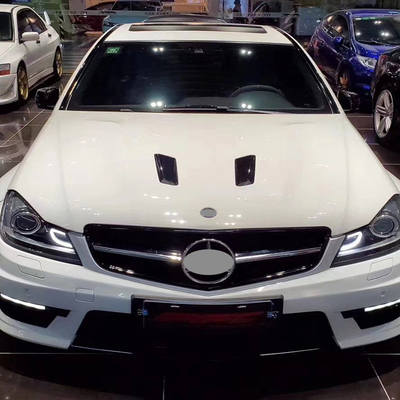 Grille de voiture Mercedes-Benz Classe C W204 Modifié à la grille de pare-chocs avant de style C63 AMG