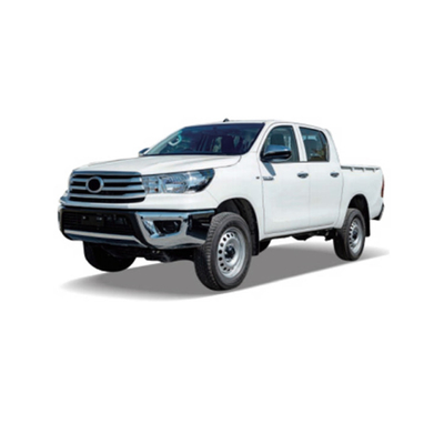 Toyota Hilux Moyen-Orient avec le kit 2020 et les accessoires tout-terrain 4x4